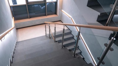 B&eacute;ton coul&eacute; ou pr&eacute;fabriqu&eacute;, deux approches possibles pour construire un escalier